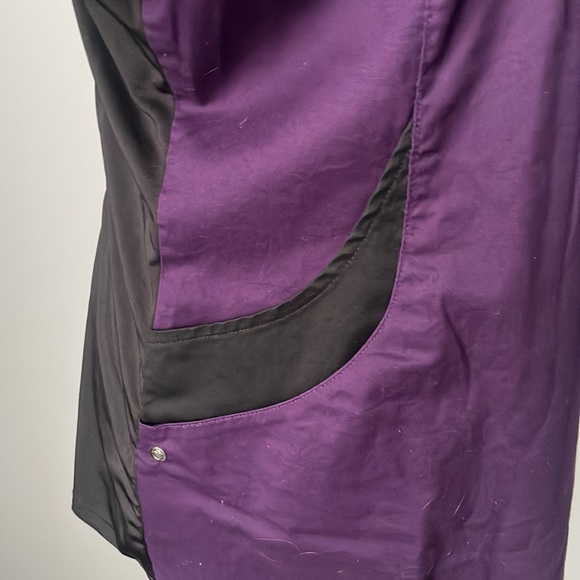 Health Pro Scrub Top 🦄 - Picture 3 of 6